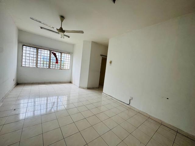Apartment for sale in Kajang, Langat