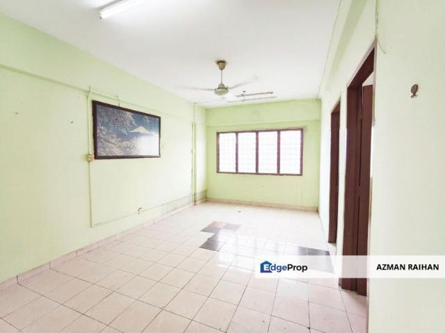 Flat for sale in Petaling, Subang Jaya