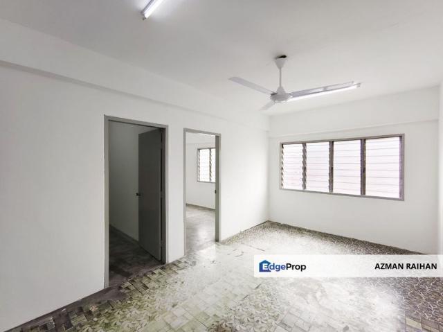 Flat for sale in Petaling, Subang Jaya