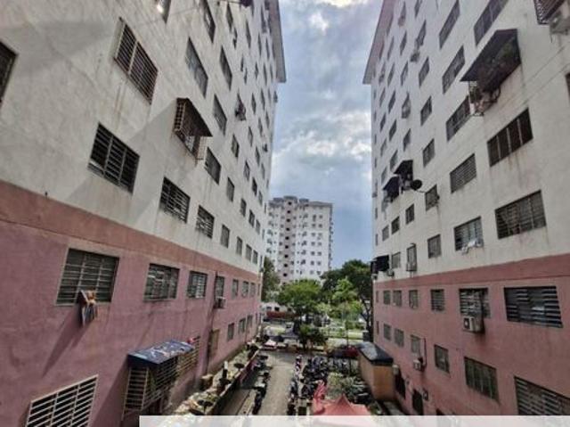 Flat for sale in Petaling, Subang Jaya
