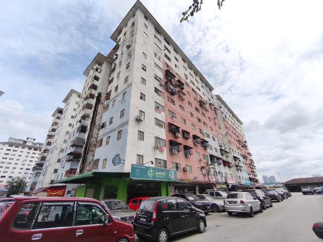 Flat for sale in Petaling, Subang Jaya