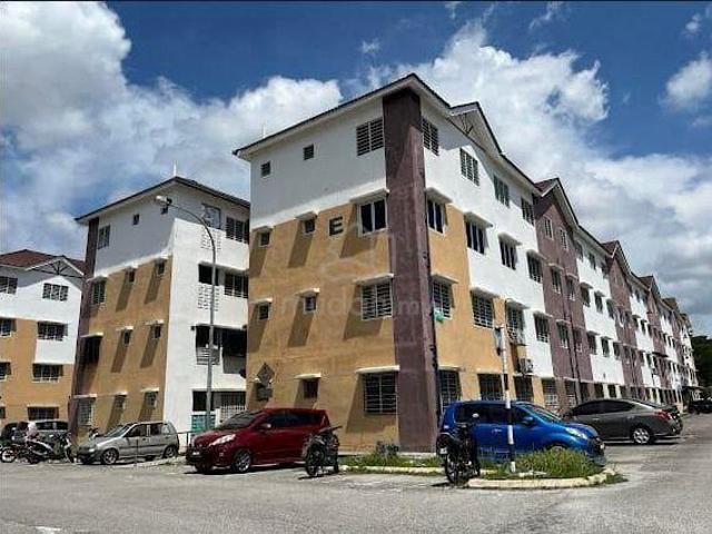 Apartment for sale in Port Klang, Selangor