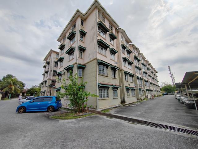 Apartment for sale in Kajang, Langat