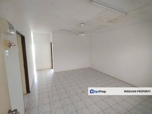 Flat for sale in Kajang, Langat