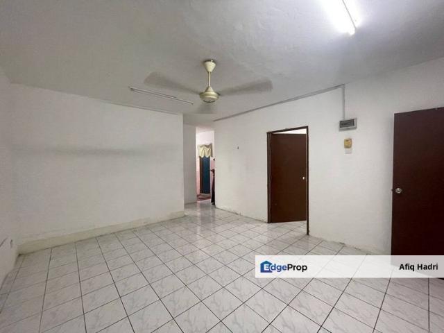 Flat for sale in Kajang, Langat