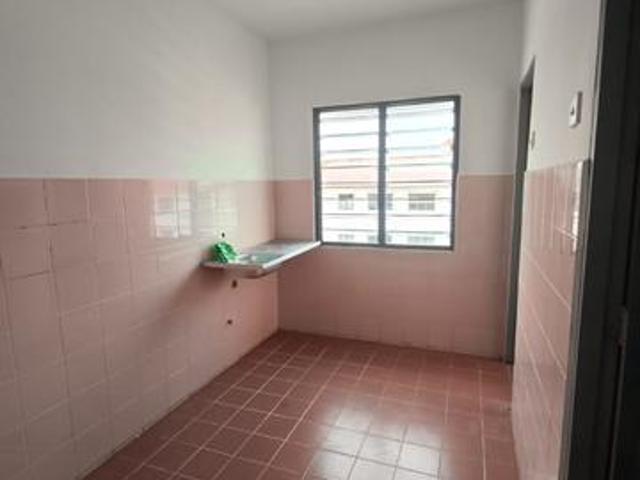 Apartment for sale in Kajang, Langat