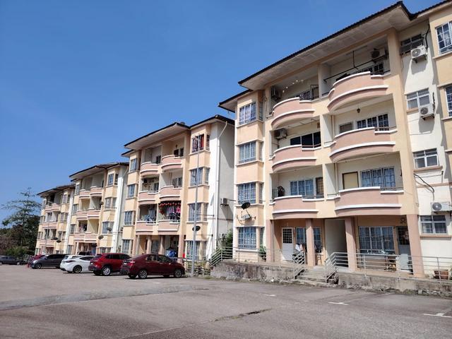 Apartment for sale in Malaka