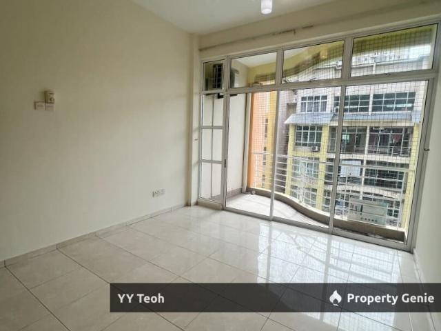 Apartment for sale in Malaka