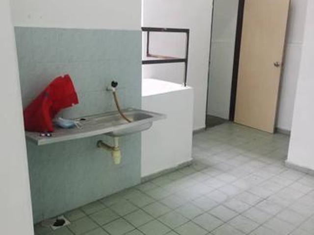 Apartment for sale in Malaka
