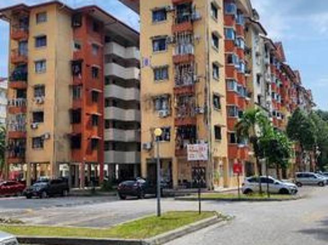 Apartment for sale in Petaling, Damansara Damai