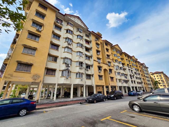 Apartment for sale in Petaling, Damansara Damai