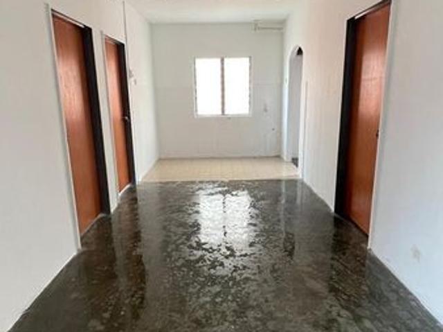 Flat for sale in Tanjong Sepat, Selangor