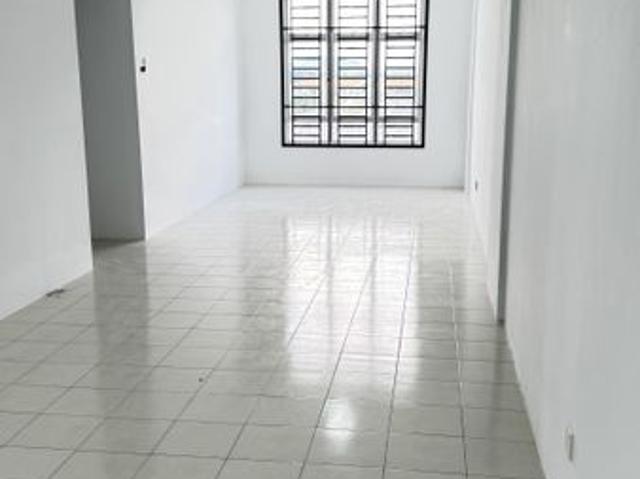 Flat for rent in Bukit Ledang, Johor