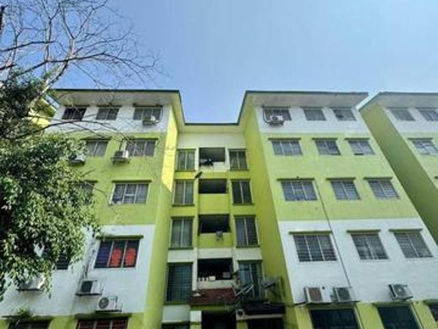 Flat for sale in Petaling, Subang Jaya