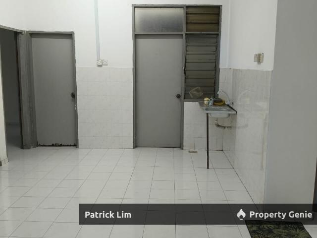 Apartment for sale in Malaka