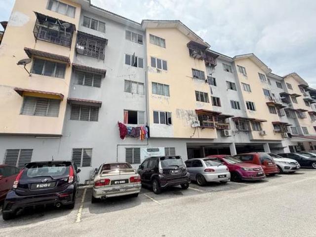 Flat for sale in Kajang, Langat