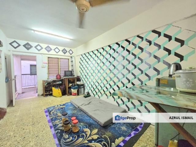 Flat for sale in Petaling, Damansara Damai