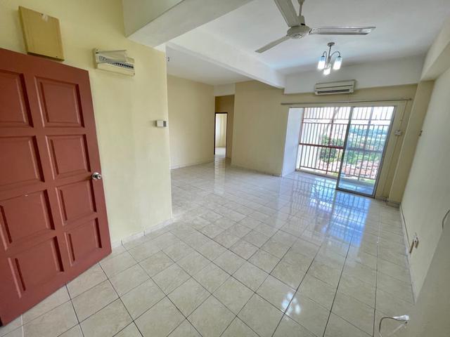 Apartment for sale in Kajang, Langat