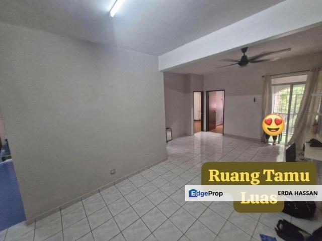 Condominium for sale in Petaling, Alam Impian