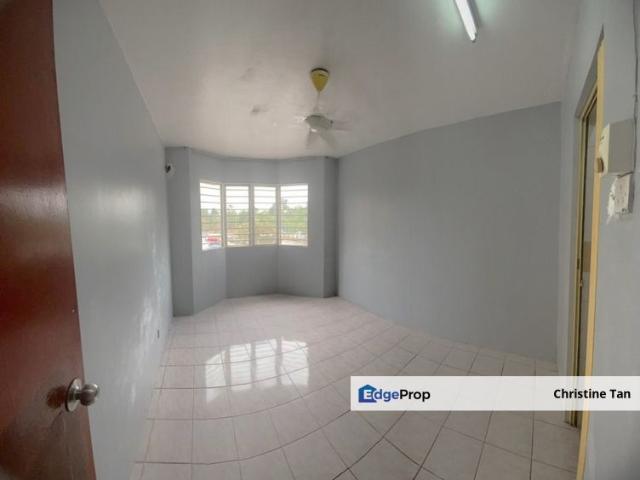 Condominium for sale in Petaling, Alam Impian