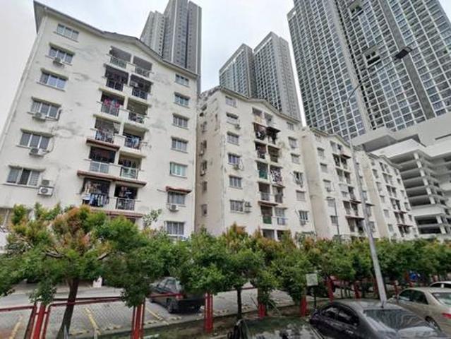 Apartment for sale in Kajang, Langat