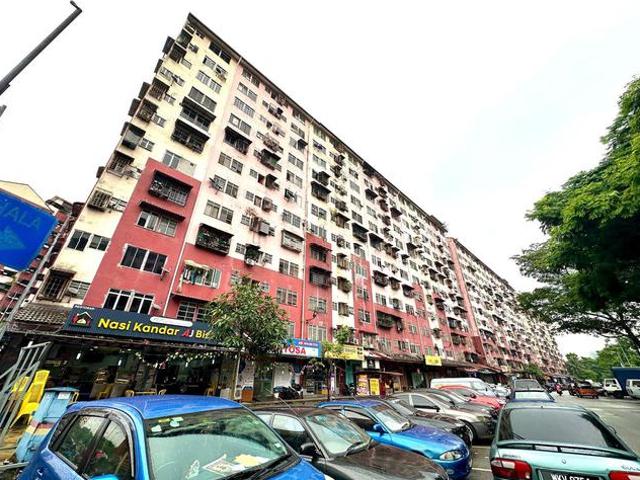 Flat for sale in Petaling, Damansara Damai