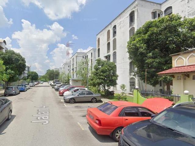 Apartment for sale in Desa Pandan