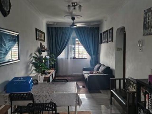 Apartment for sale in Petaling Jaya, Petaling