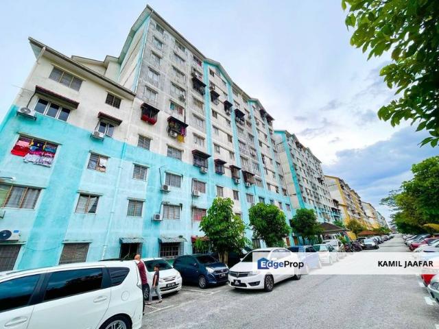 Flat for sale in Petaling, Subang Jaya