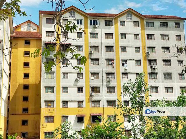 Flat for sale in Petaling, Subang Jaya