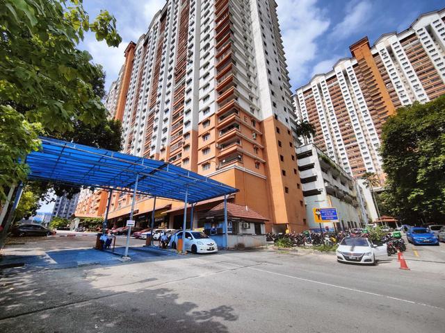 Apartment for sale in Petaling, Damansara Damai