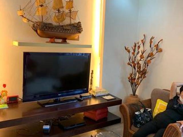 Flat for sale in Malaka