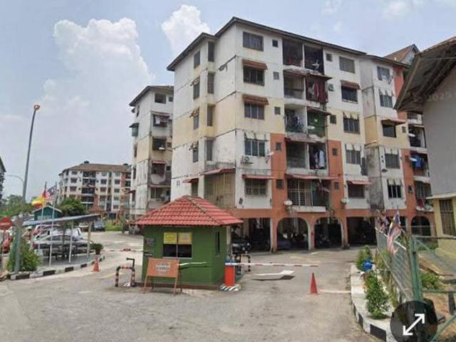 Apartment for sale in Kajang, Langat