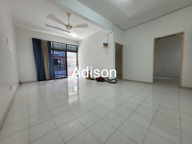 Apartment for sale in Malaka