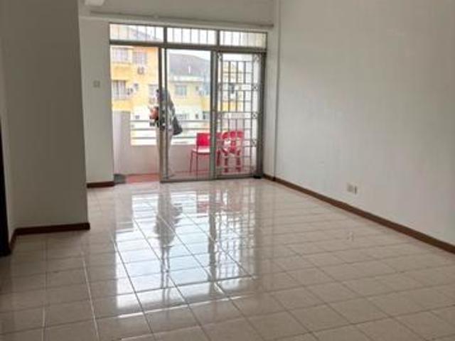 Apartment for sale in Petaling, Subang Jaya