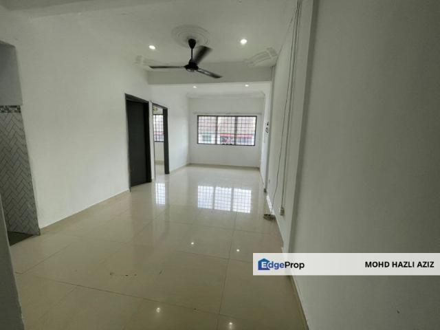 Flat for sale in Petaling, Subang Jaya