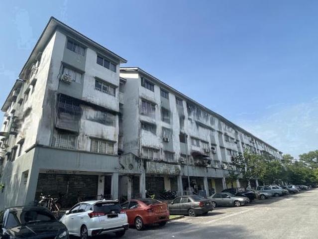 Flat for sale in Petaling, Subang Jaya