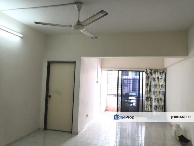 Condominium for sale in Malaka