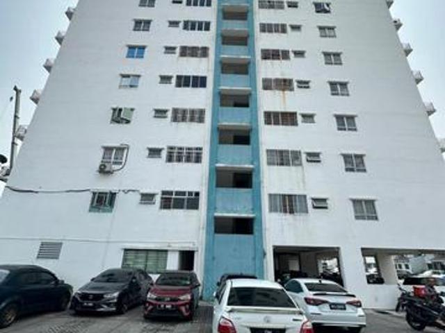 Apartment for sale in Tanjong Sepat, Selangor