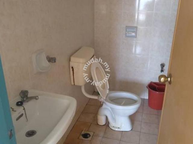 Apartment for sale in Kajang, Langat