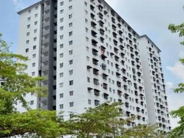 Apartment for sale in Shah Alam, Petaling