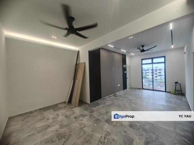 Condominium for sale in Malaka