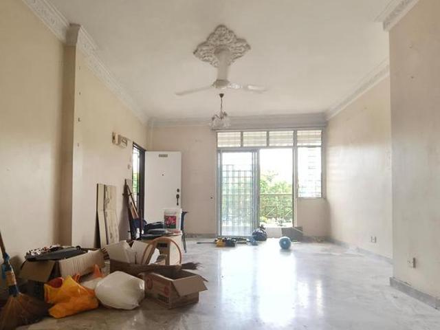 Apartment for sale in Petaling, Subang Jaya