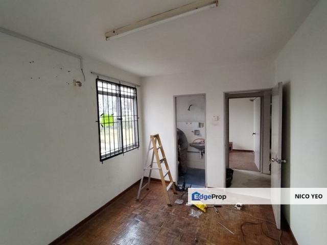 Condominium for sale in Malaka