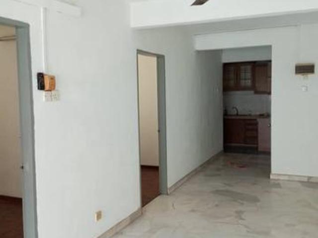 Apartment for sale in Malaka