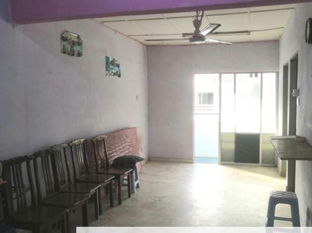 Condominium for sale in Malaka