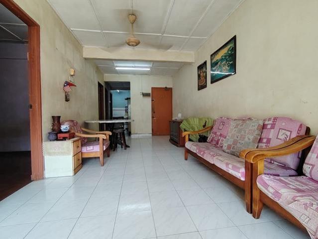 Apartment for sale in Malaka
