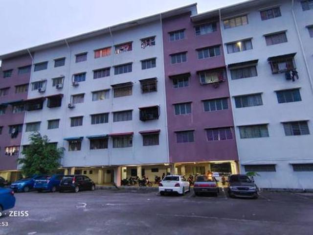 Flat for sale in Selayang, Selangor
