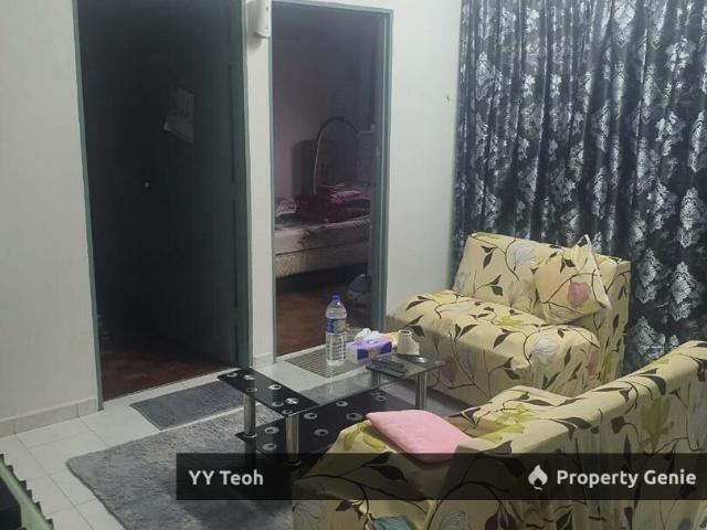 Apartment for sale in Malaka