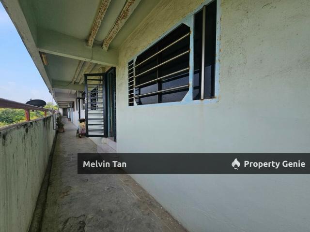 Apartment for sale in Malaka